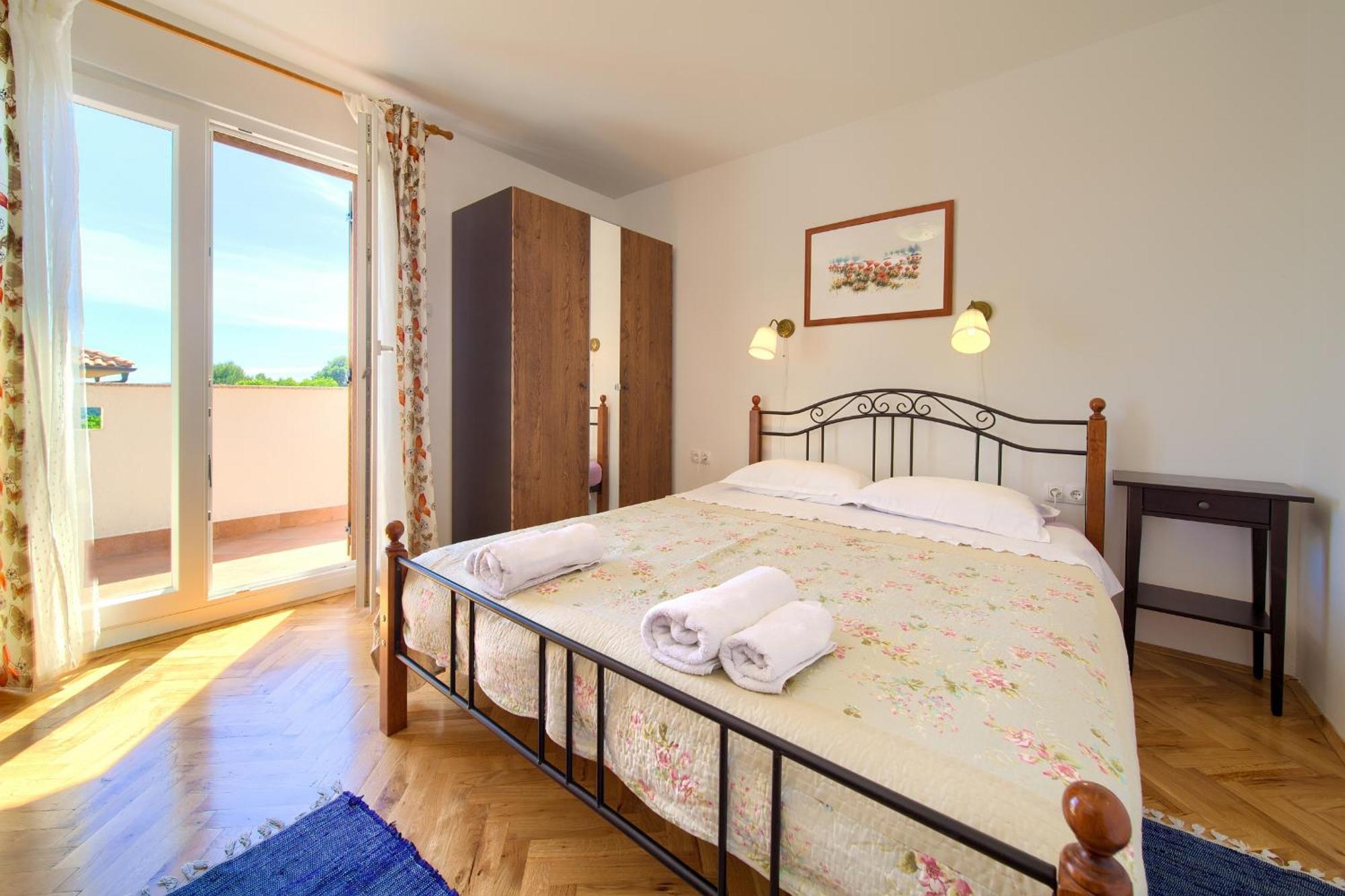 Apartments Rose Krk Town Exterior photo