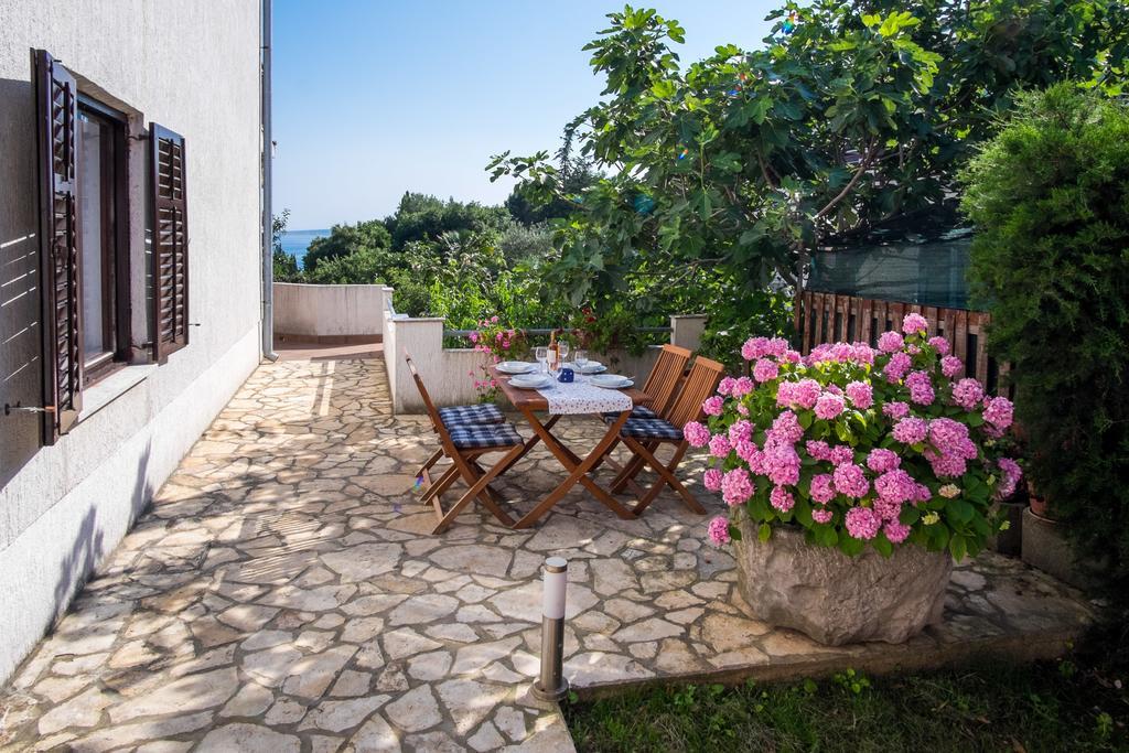 Apartments Rose Krk Town Exterior photo