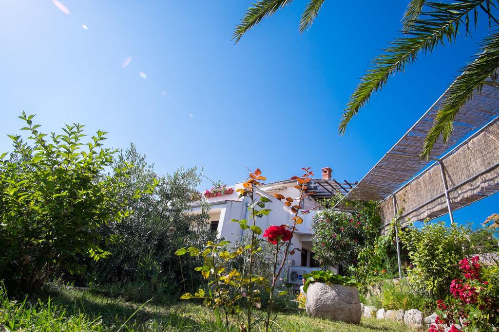 Apartments Rose Krk Town Exterior photo